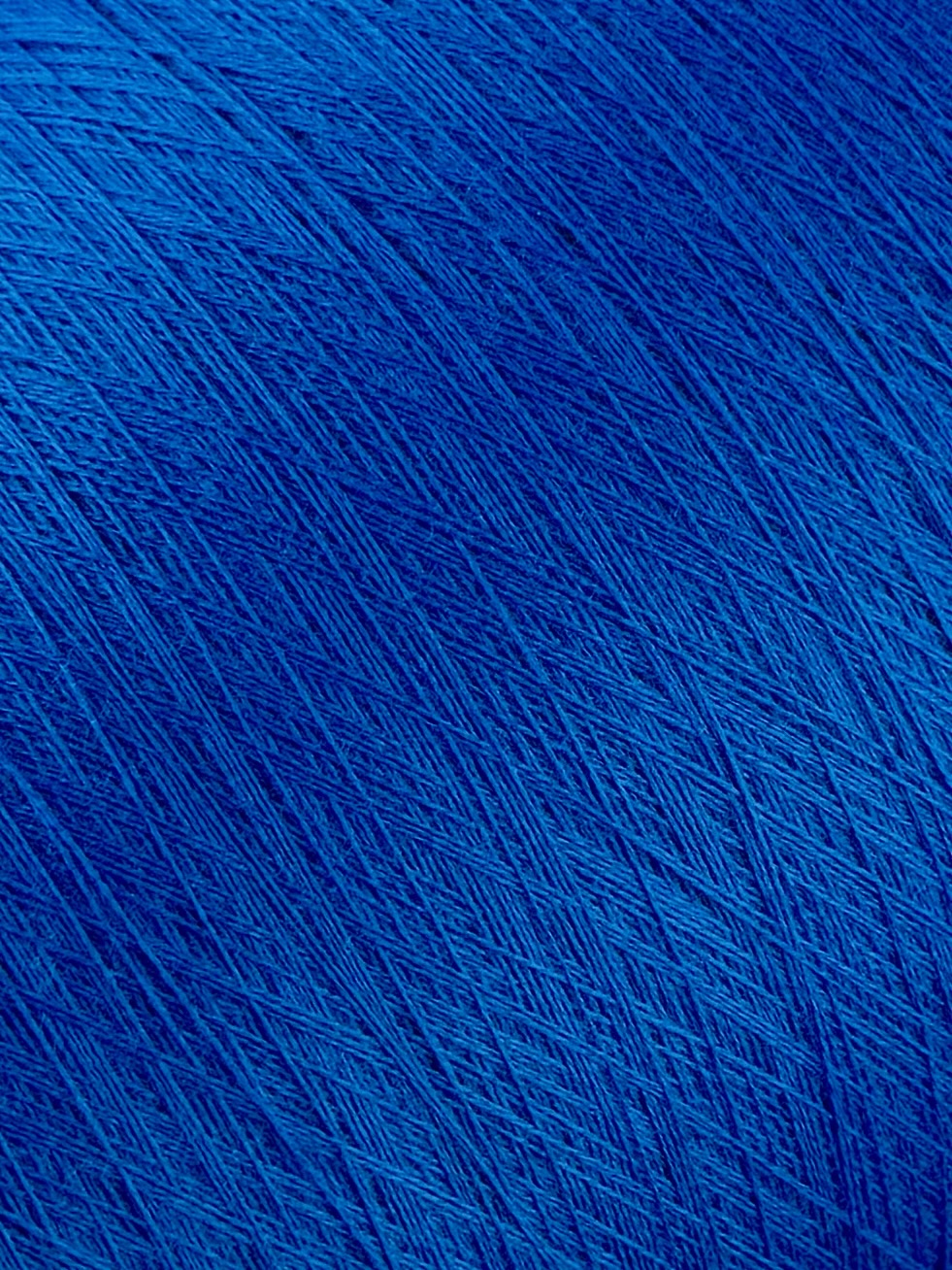 Biella Yarn Art. Kiama 2400 m / 100 g – Fil en laine mérinos extrafine col. Bleu royal
